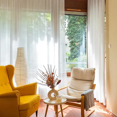 Jewish Quarter Gem! Balcony, Free Parking, Szimpla * Budapest