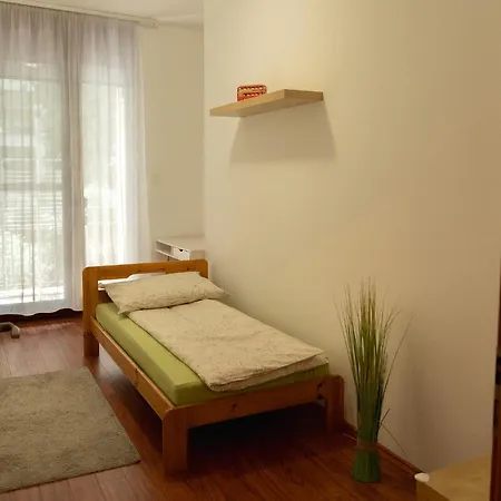 Jewish Quarter Gem! Balcony, Free Parking, Szimpla Apartment