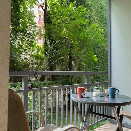Jewish Quarter Gem! Balcony, Free Parking, Szimpla Apartment