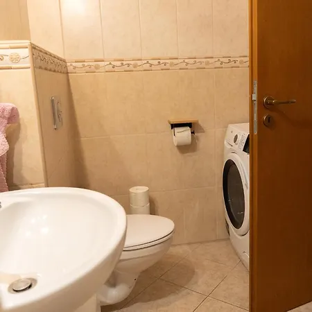 Jewish Quarter Gem! Balcony, Free Parking, Szimpla Budapest