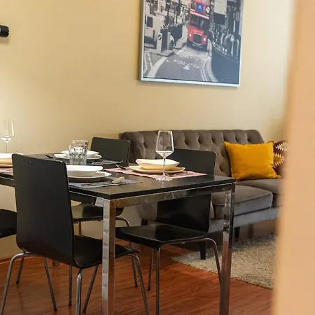Apartment Jewish Quarter Gem! Balcony, Free Parking, Szimpla Budapest